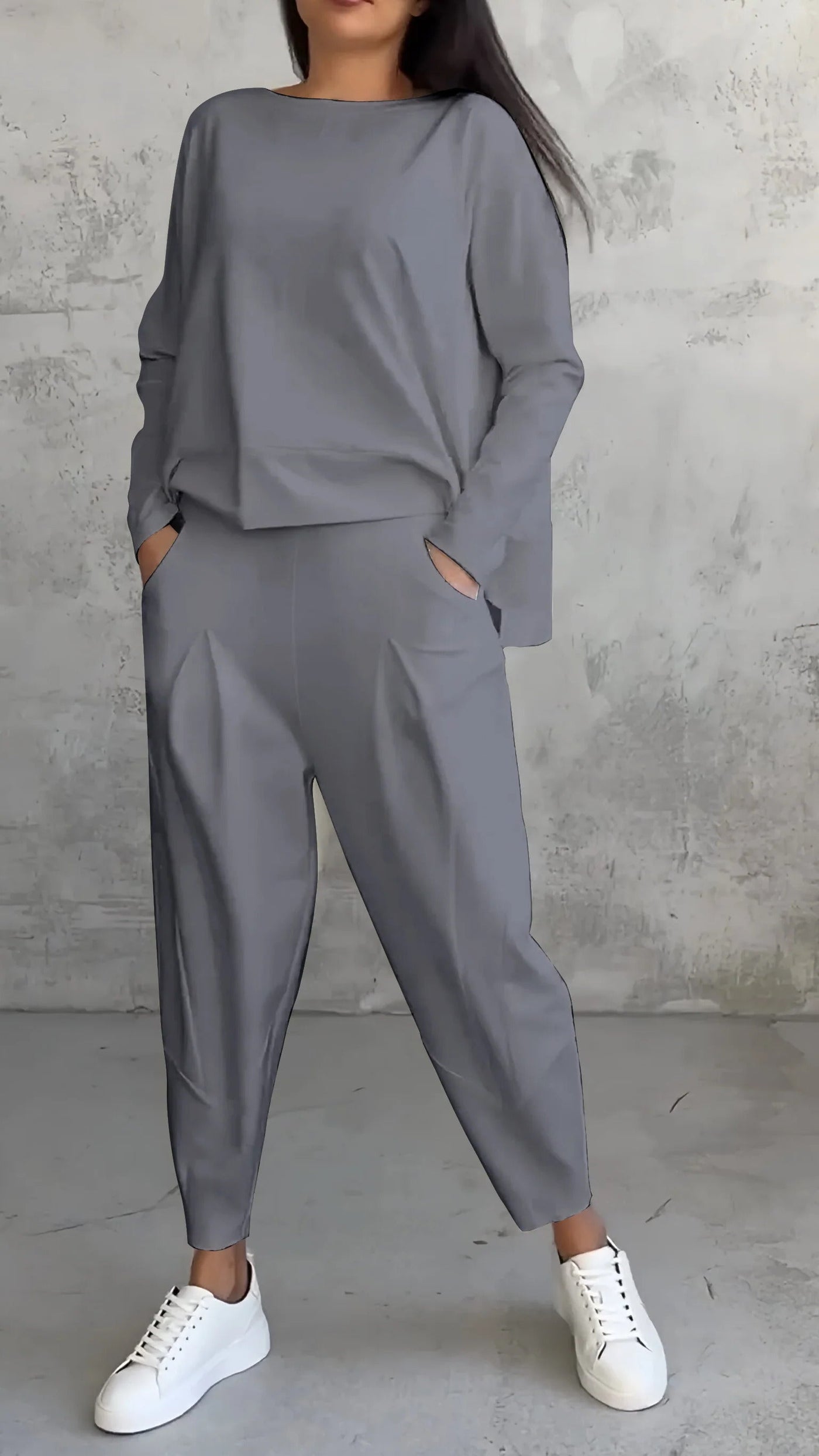 Donna™ - Comfortable Set with Crew Neck