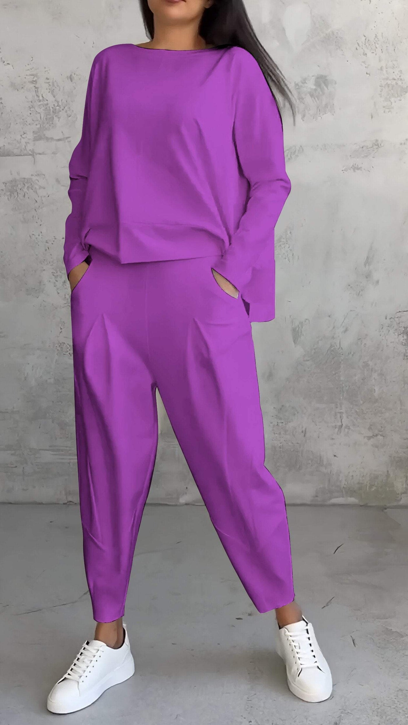 Donna™ - Comfortable Set with Crew Neck